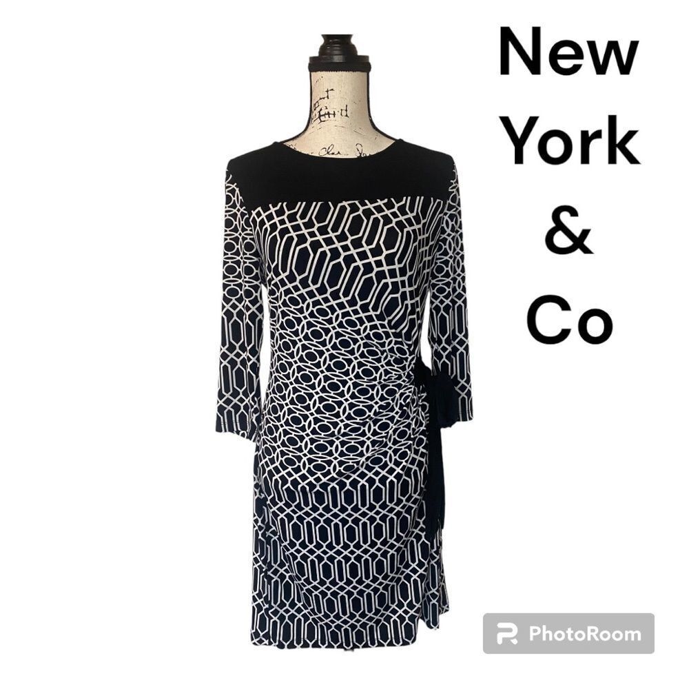 New York & Co. Black & White Geometric Print Dress